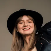 Алина Щеблецова