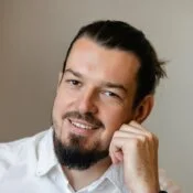 Роман Вальков