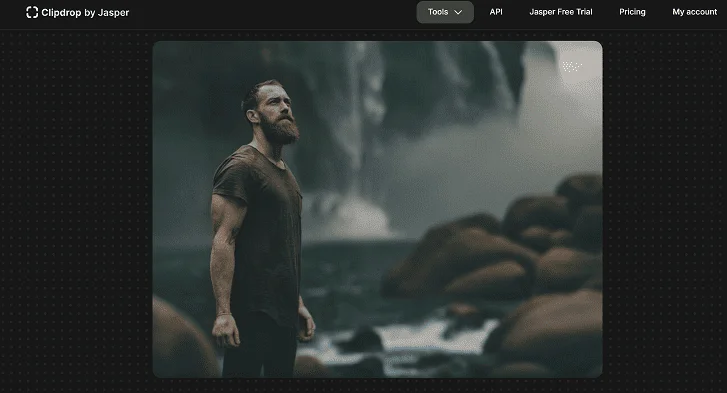 Пример дорисовки изображения с помощью нейросети в ClipDrop: после обработки