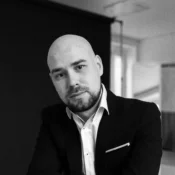 Виталий Вебер