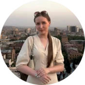 Анна Шукаева