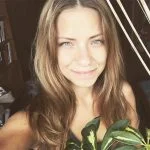 Оля Фролова